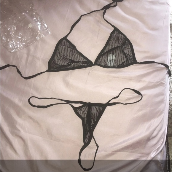 G-string bikini set - Picture 3 of 5